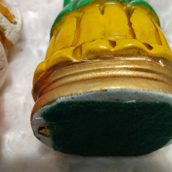 Vintage Christmas carolers (5). ? Jasco brand. - Picture 3 of 9